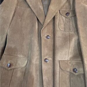 Men's VINTAGE but often worn by women Tan Suede Blazer/Sports Coat.Trendy,chic!